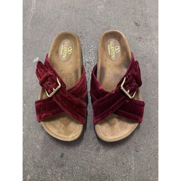 Valentino Garavani Fussfriend Slide Sandals Cerise & Sigaro Red